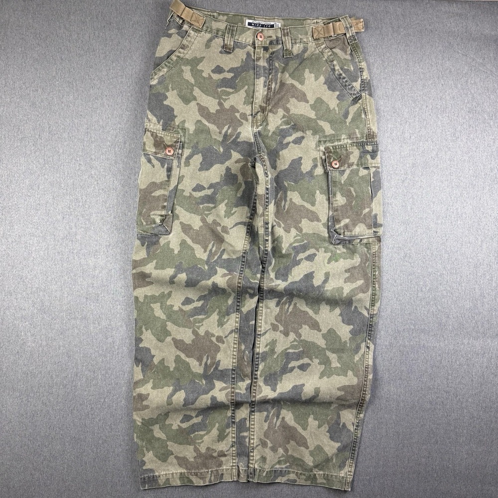 Vintage Y2K Camo Cargo Pants Mens 32x32 Brody Skater Wide Leg Baggy Faded 90s